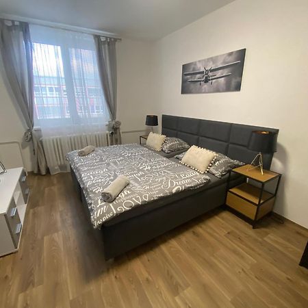 Cerna Ruze - Apartman 3 Plzen Ngoại thất bức ảnh